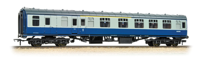 Bachmann 39-225C BR Mk1 BCK M21247 Image