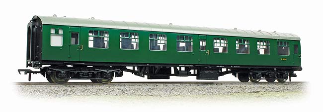 Bachmann 39-053E BR Mk1 SO S3825 Image