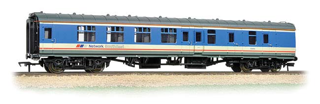 Bachmann 39-082A BR Mk1 BSK 35464 Image