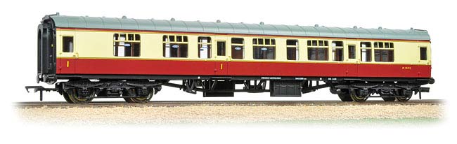 Bachmann 39-127C BR Mk1 CK M15192 Image