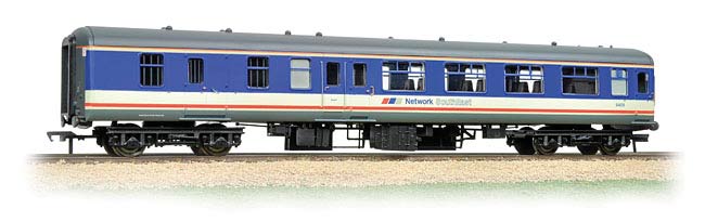 Bachmann 39-372 BR Mk2 BSO 9409 Image