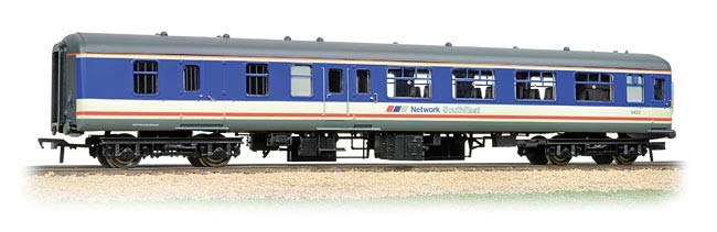 Bachmann 39-382 BR Mk2A BSO 9422 Image