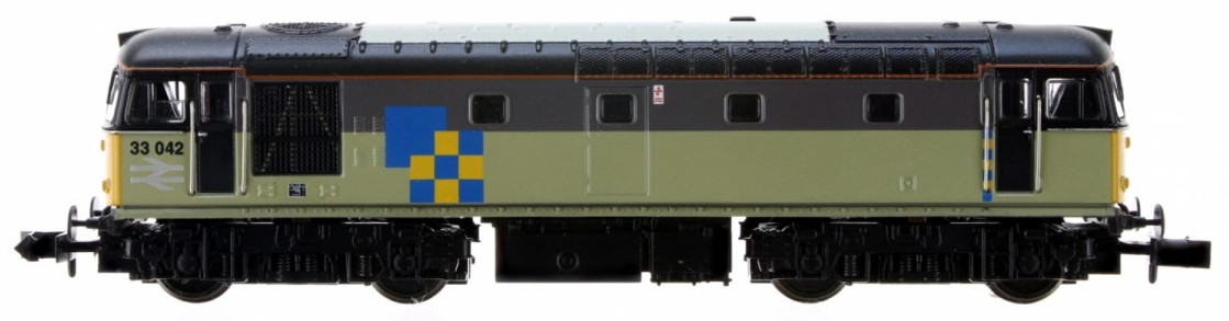 Dapol 2D-001-007 BR Class 33 33042 Image