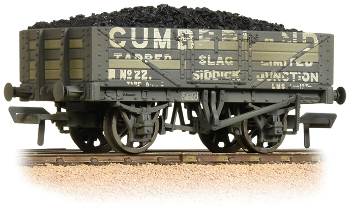Bachmann 37-071 British Railways 5 Plank Wagon Cumberland Tarred Slag Limited Grey 22 Image