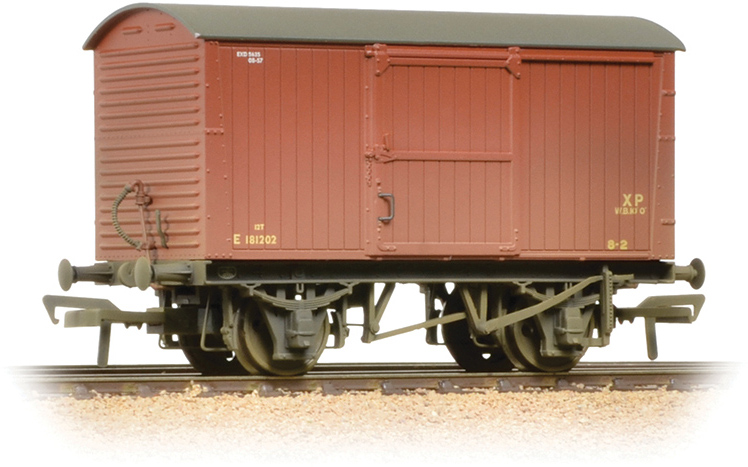 Bachmann 38-477 Van British Railways Image