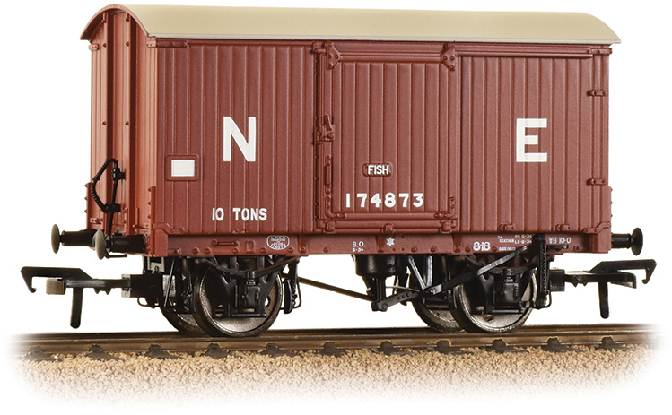 Bachmann 38-575A London & North Eastern Railway Fish Van London & North Eastern Railway Brown 174873 Image