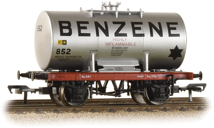 Bachmann 38-775 British Railways Anchor-Mounted Tank Benzole Producers Limited Benzene Silver 852 Image