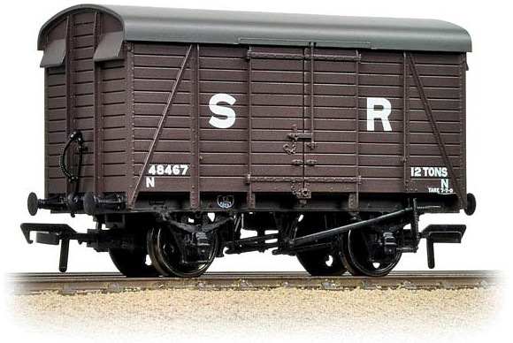 Bachmann 38-070D Southern Railway 12T Planked Ventilated Van Southern Railway Brown 48467 Image