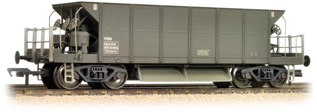 Bachmann 38-130A British Rail YGH 'Sealion' Bogie Ballast British Rail Olive Green DB982651 Image