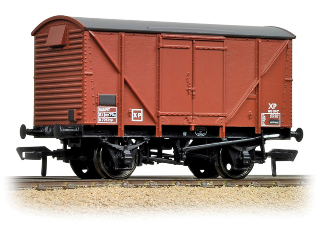 Bachmann 38-171C Van British Railways B765995 Image