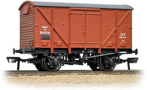 Bachmann 38-180B British Railways Plywood Fruit Van British Railways Bauxite B875716 Image