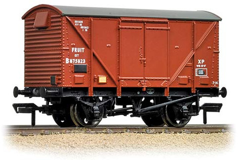 Bachmann 38-181C British Railways Plywood Fruit Van British Railways Bauxite B875772 Image