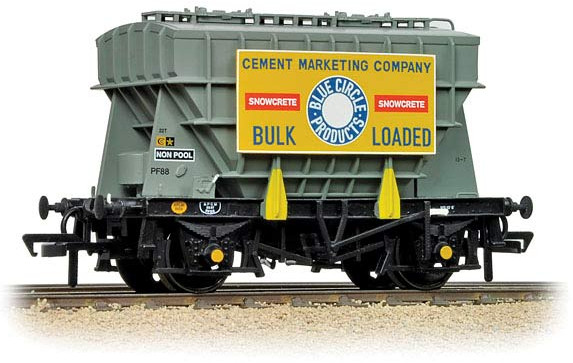 Bachmann 38-271A British Rail CPV/CPW Bulk Powder Blue Circle Industries PLC Snowcrete PF88 Image