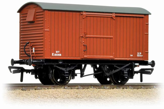 Bachmann 38-380A London & North Eastern Railway 12T Ventilated Van British Railways Bauxite E211307 Image