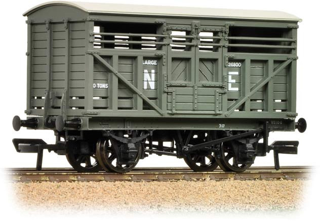 Bachmann 37-707 London, Midland & Scottish Railway Cattle Van London & North Eastern Railway Grey 626800 Image