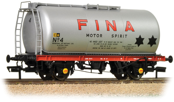 Bachmann 37-586 British Rail TTA 40-49t GLW 'Monobloc' Tank Petrofina Silver 4 Image