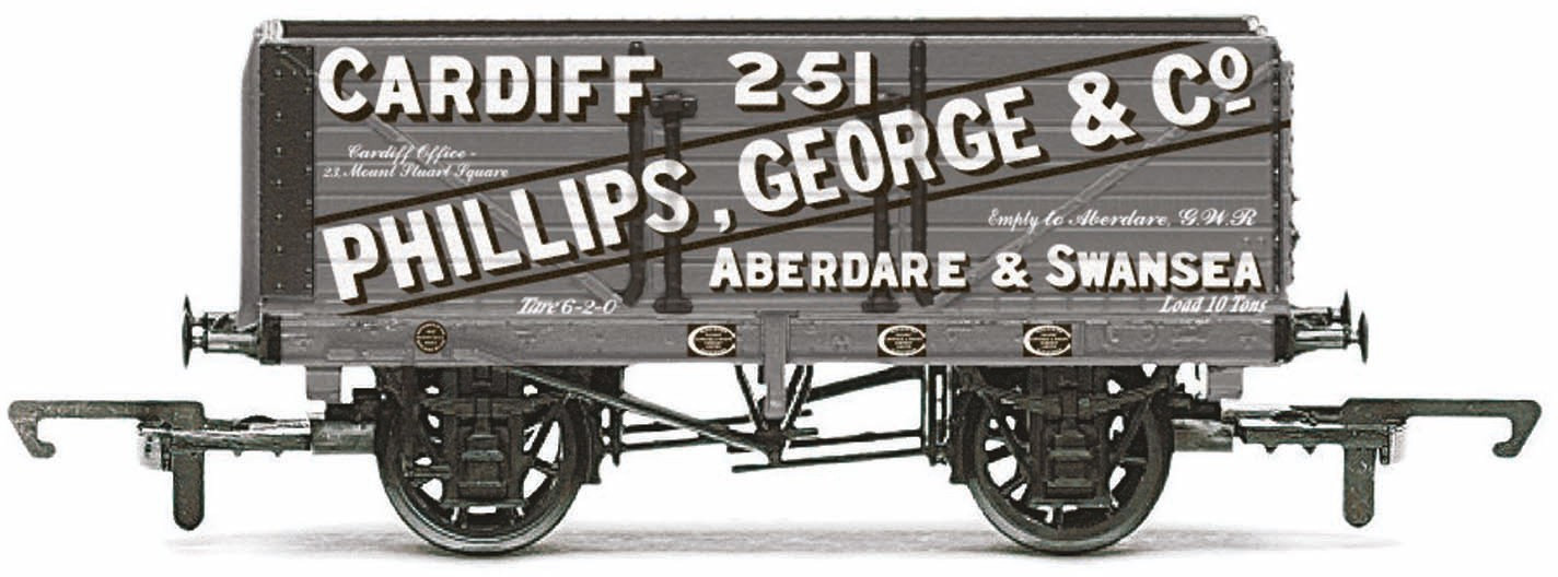 Hornby R6813 7 Plank Wagon 251 Image