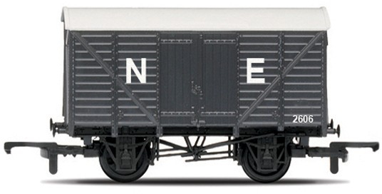 Hornby R6422 Ventilated Van North Eastern Railway 2606 Image