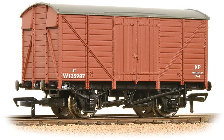 Bachmann 37-729C Great Western Railway 12T Double Vent Van British Railways Bauxite W124344 Image