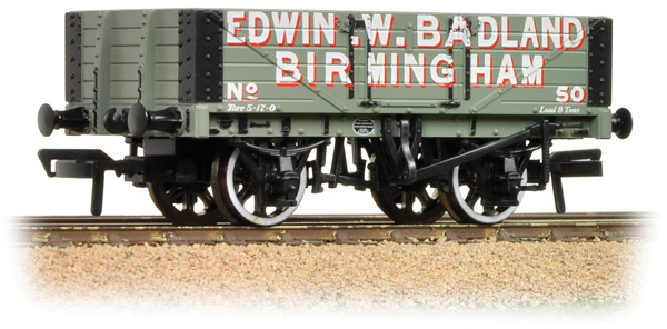 Bachmann 37-062A British Railways 5 Plank Wagon Edwin W. Badland Grey 50 Image