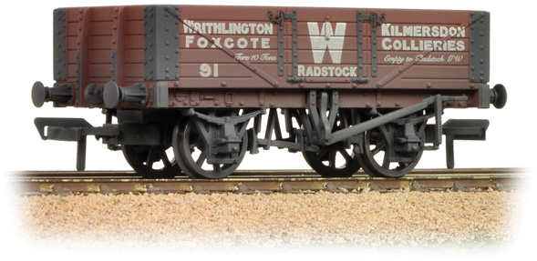 Bachmann 37-065 British Railways 5 Plank Wagon Writhlington Kilmersdon Foxcote Collieries Maroon 91 Image