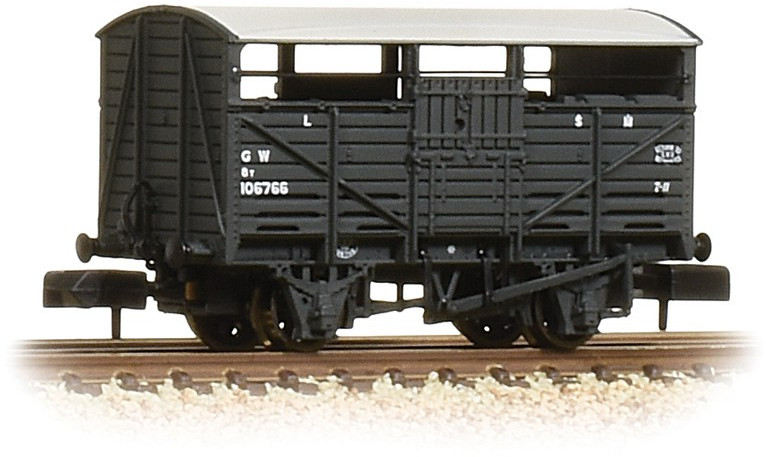Graham Farish 373-261B Van Great Western Railway Dark Grey 106766 Image