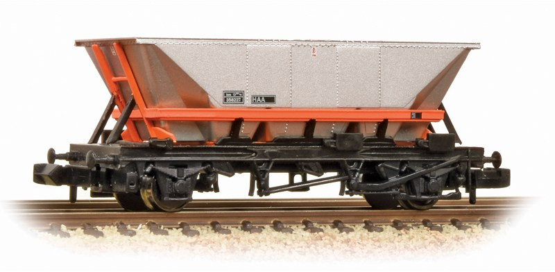 Graham Farish 373-903 British Rail HAA MGR Coal Hopper British Rail Railfreight Red 351178 Image