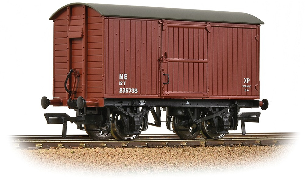 Bachmann 38-375B London & North Eastern Railway 12T Ventilated Van London & North Eastern Railway Bauxite 235738 Image