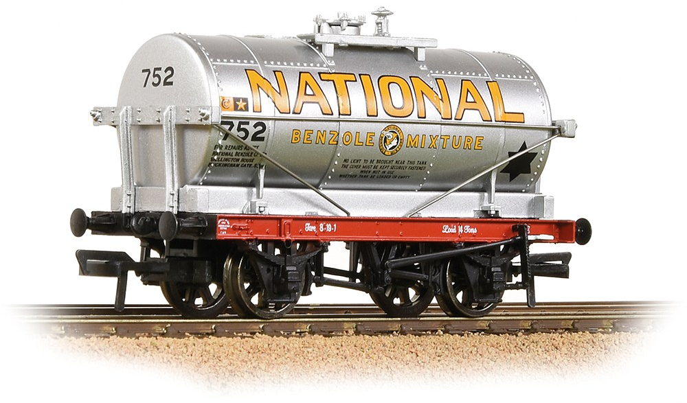 Bachmann 37-659C Tank Wagon National Benzole Company Limited 752 Image