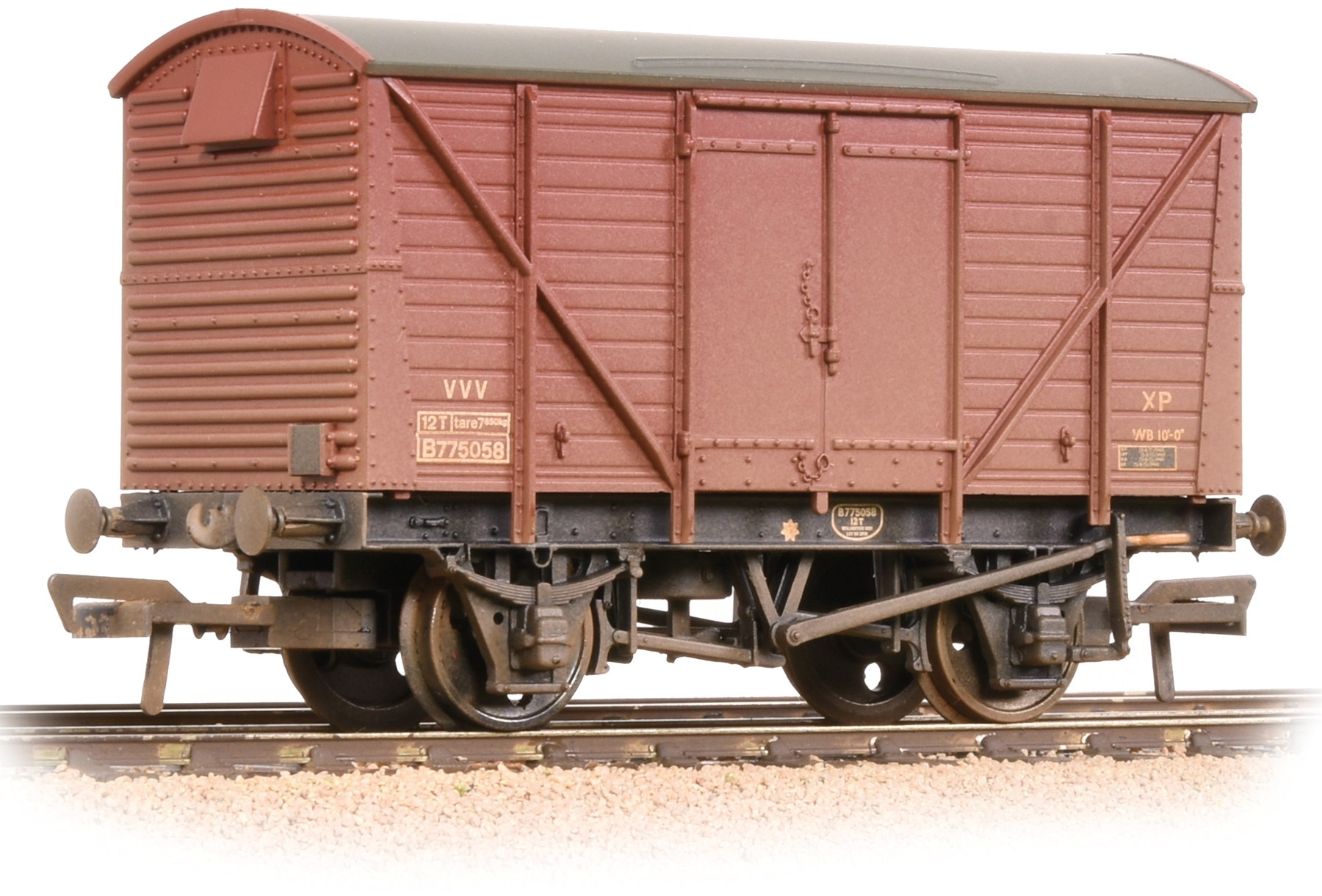 Bachmann 38-232 British Railways Planked Ventilated Van British Rail Bauxite B775058 Image