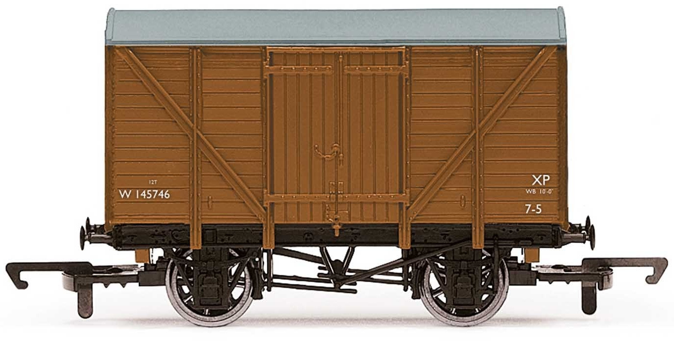 Hornby R60027 Ventilated Van British Railways 145746 Image