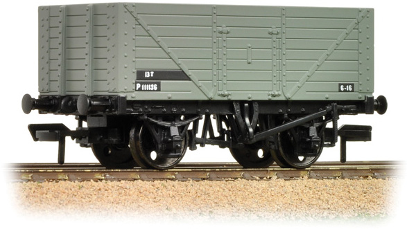 Bachmann 37-158C British Railways 8 Plank Wagon British Railways Grey P111136 Image