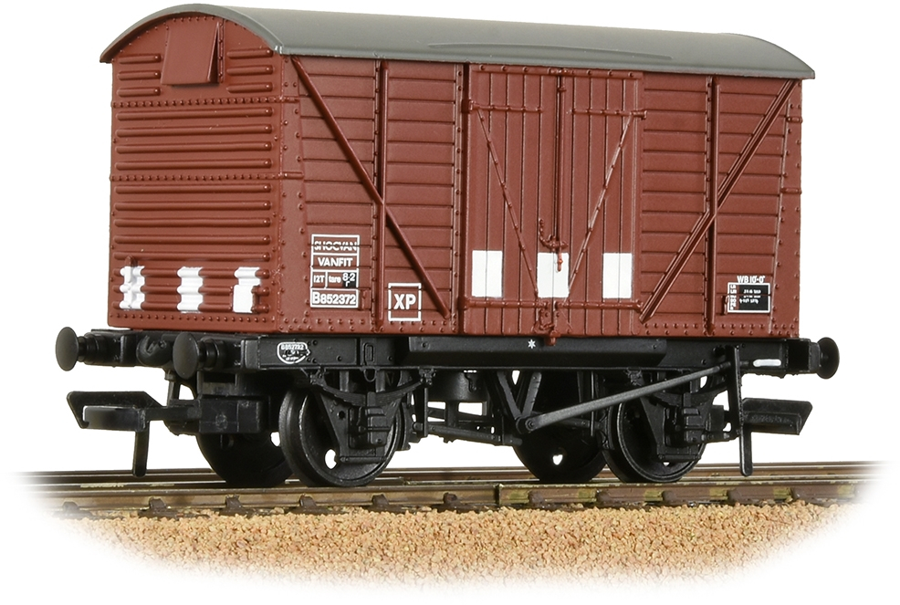 Bachmann 37-905 British Railways Standard Shock-Absorbing Van British Railways Bauxite B852372 Image