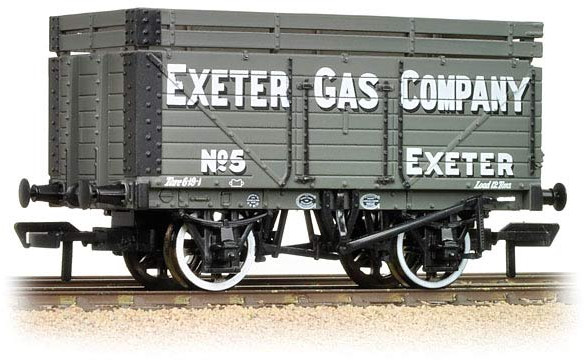 Bachmann 37-186 7 Plank Wagon Exeter Gas Light & Coke Company 5 Image