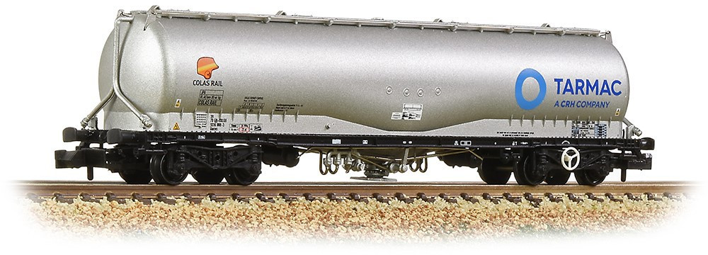 Graham Farish 377-675K British Rail JPA Bogie Cement Colas Rail Freight Tarmac PLC Tarmac 39 70 9316 008-3 Image