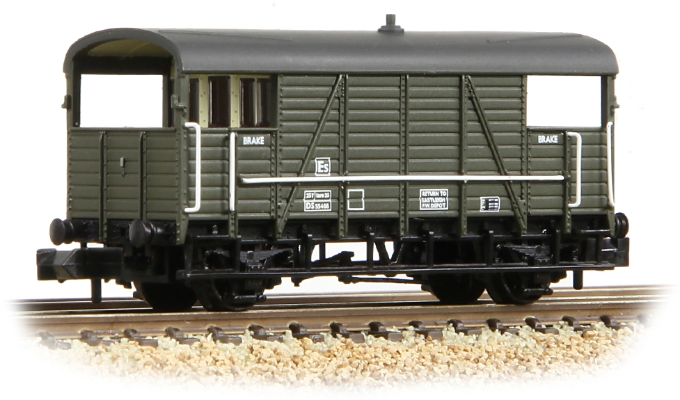 Graham Farish 378-028 South Eastern & Chatham Railway 25t 'Dance Hall' Goods Brake Van British Rail Departmental Olive Green DS55466 Image
