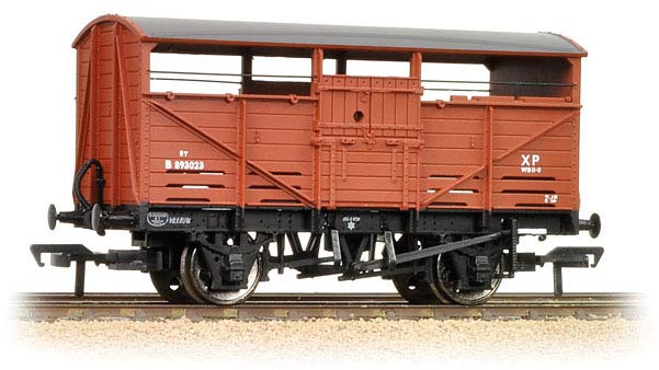 Bachmann 37-710B Great Western Railway 8T/12T Cattle Wagon British Railways Bauxite B893023 Image