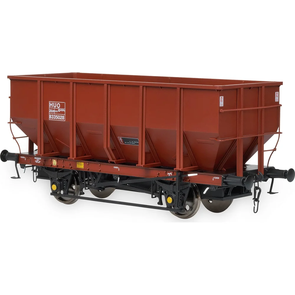 right-front-three-quarter-view by Accurascale