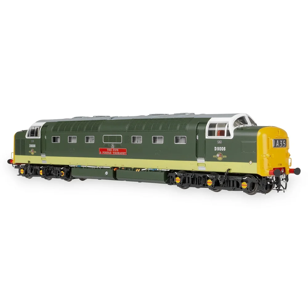 Accurascale Right front three quarter view