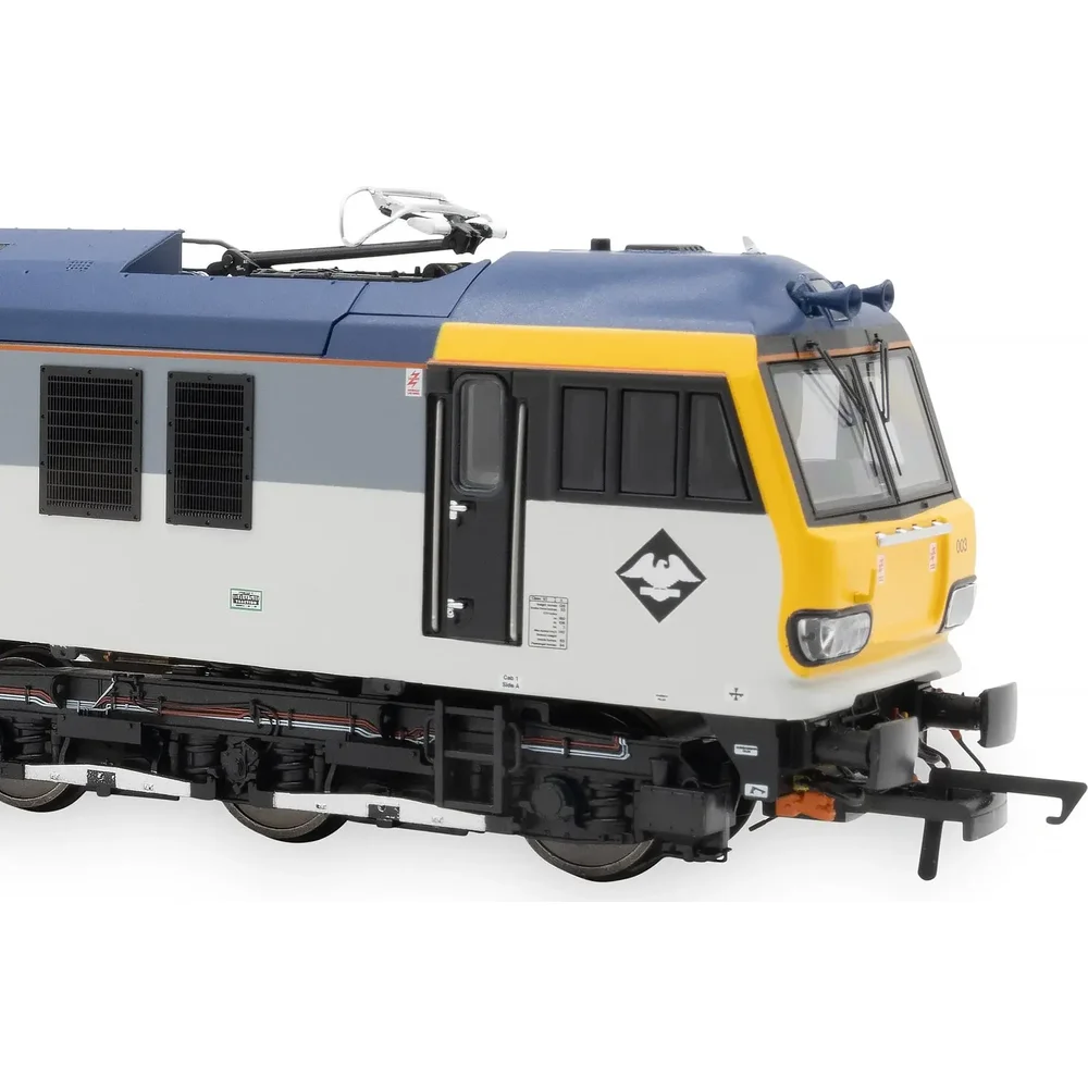 close-up-of-cab-right by Accurascale