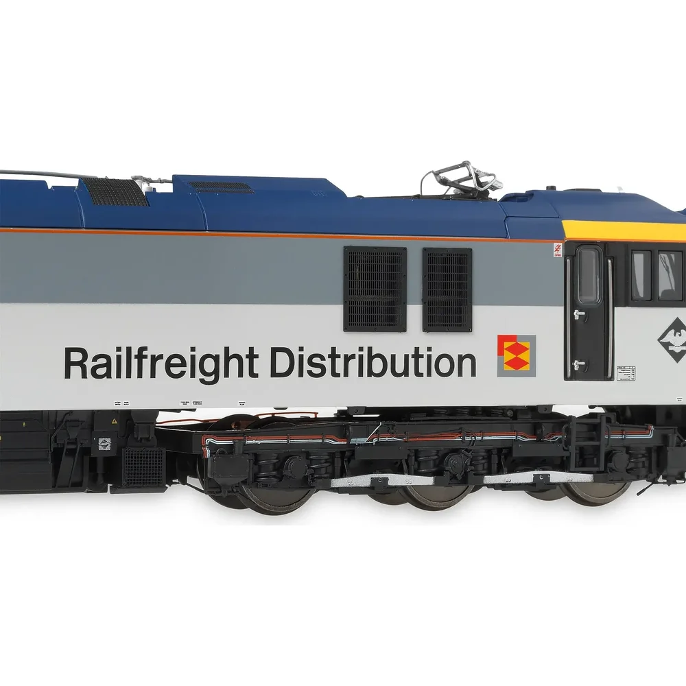 Accurascale Close up of insignia