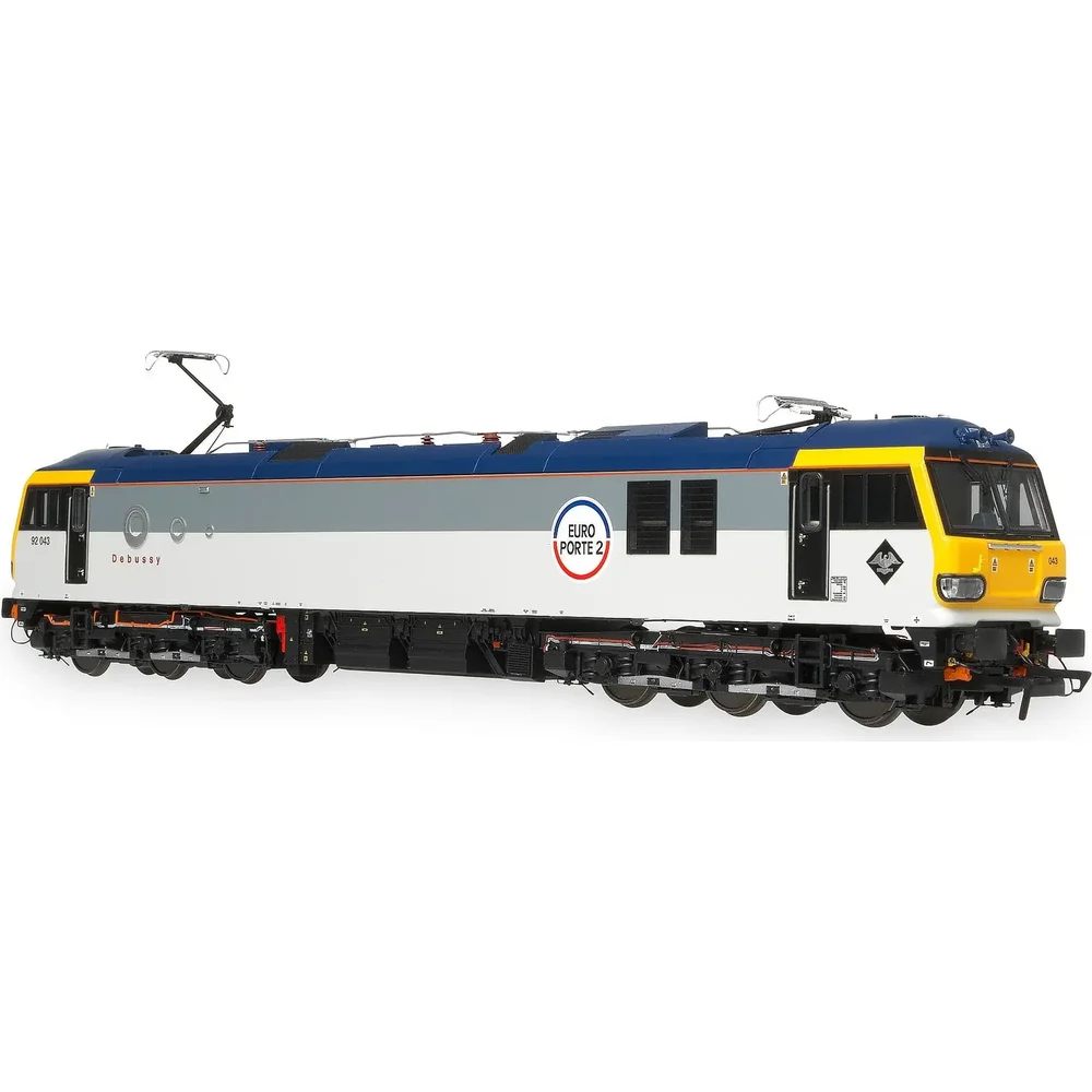 right-front-three-quarter-view by Accurascale