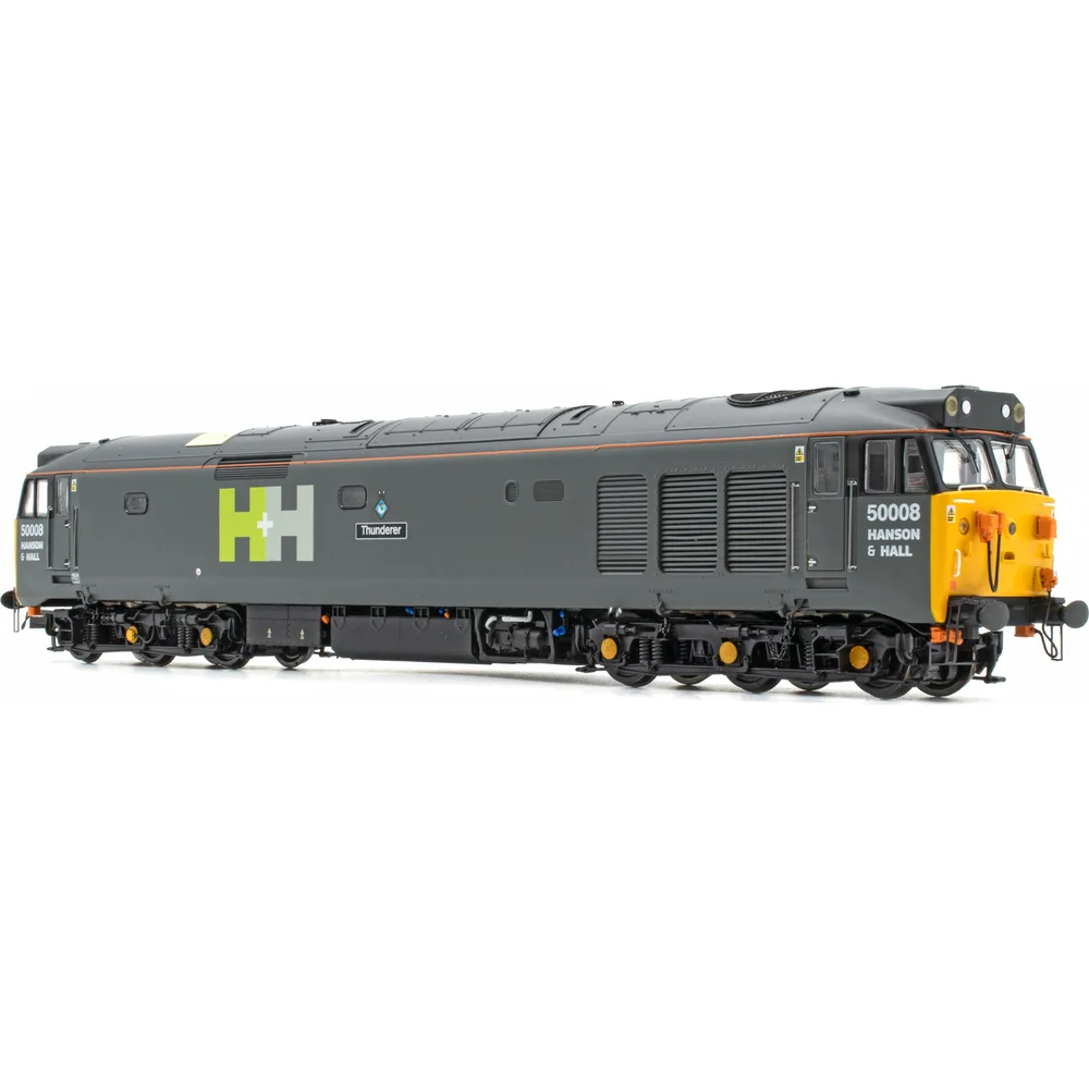 right-front-three-quarter-view by Accurascale