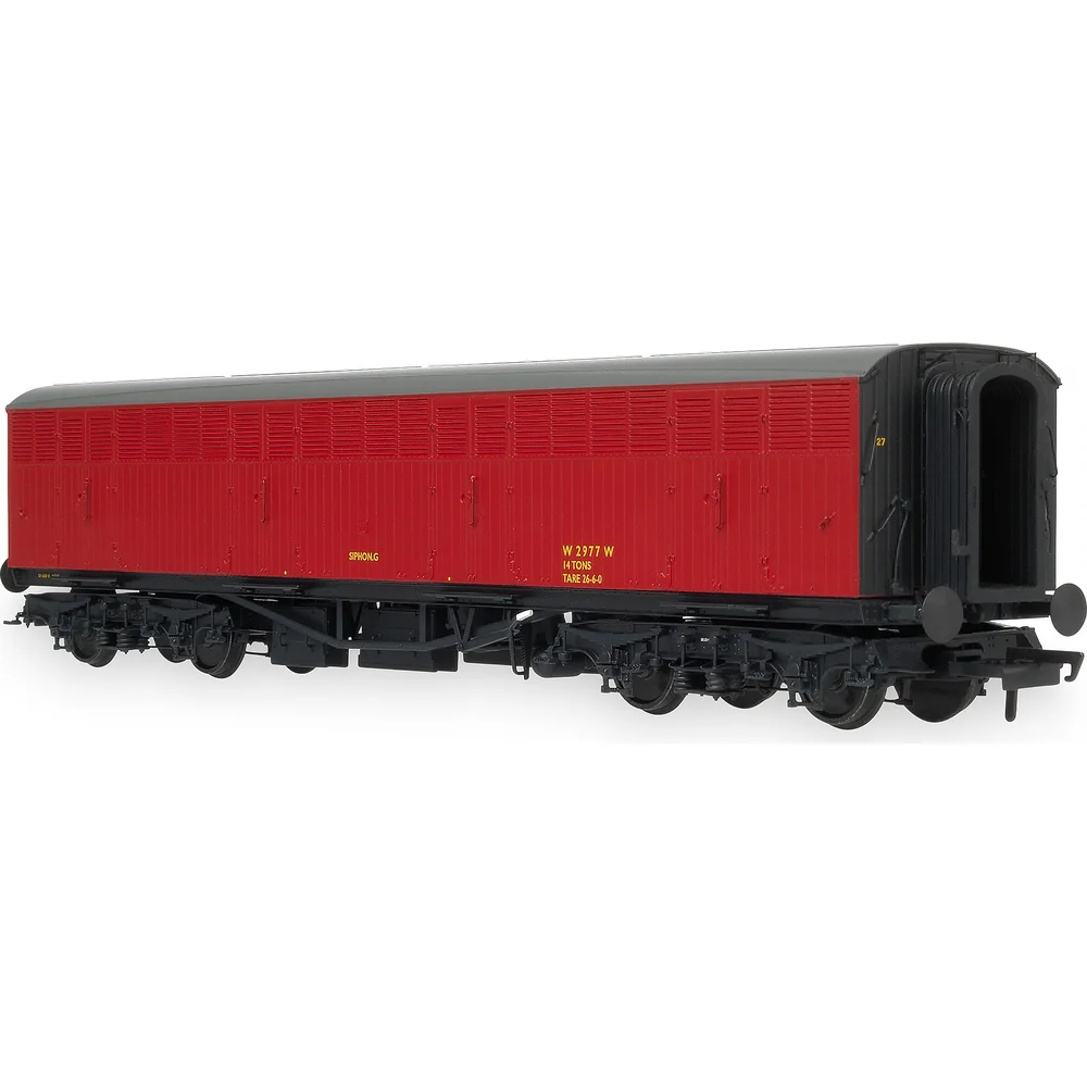 right-rear-three-quarter-view by Accurascale