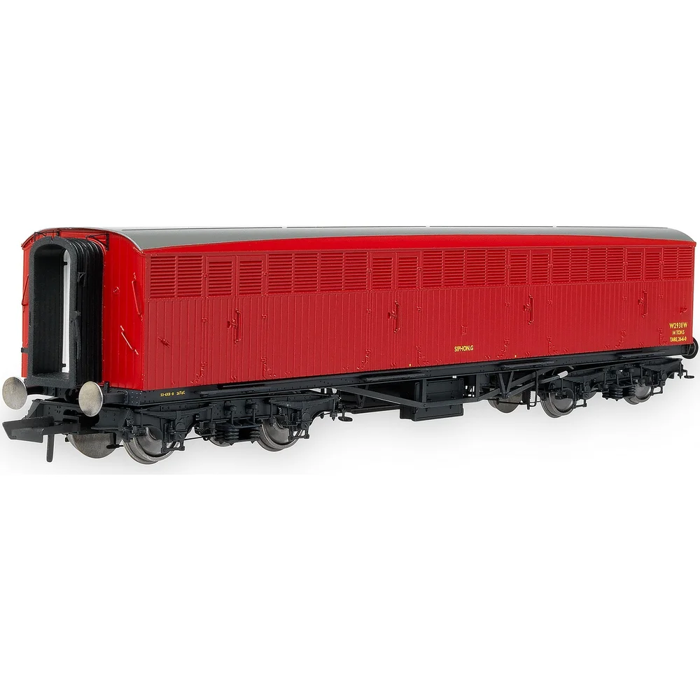 left-rear-three-quarter-view by Accurascale