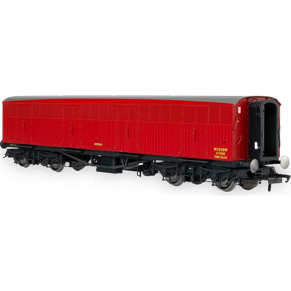 right-rear-three-quarter-view by Accurascale