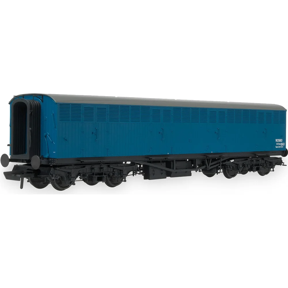 left-rear-three-quarter-view by Accurascale