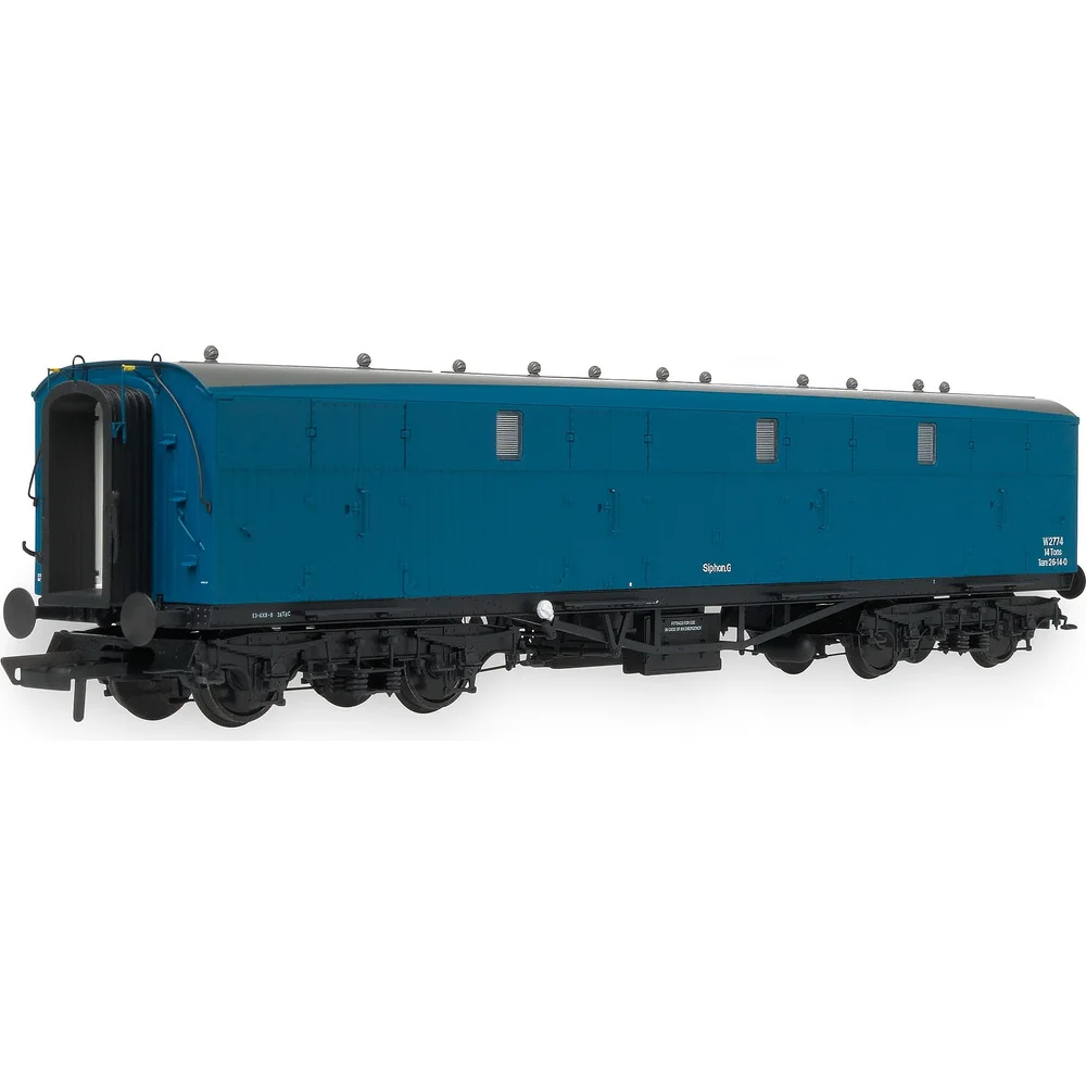 left-rear-three-quarter-view by Accurascale