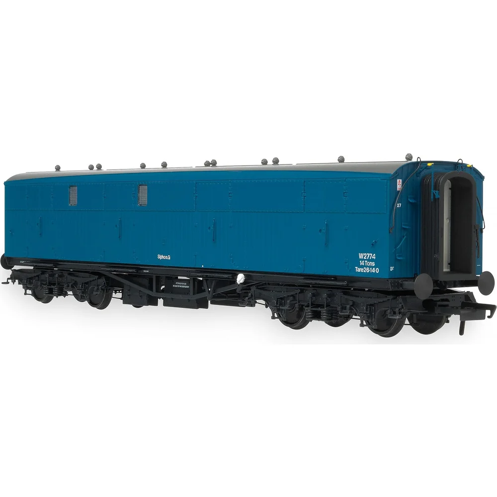 right-rear-three-quarter-view by Accurascale