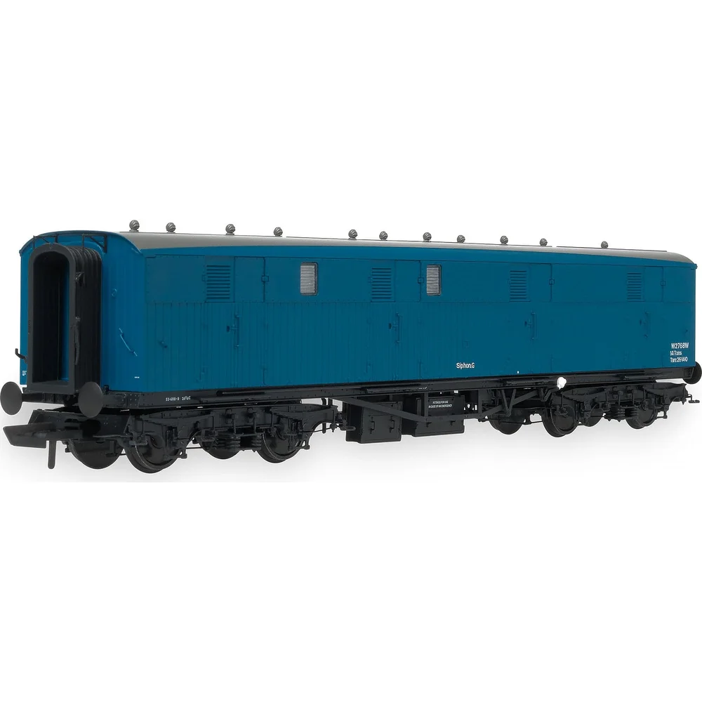 left-rear-three-quarter-view by Accurascale